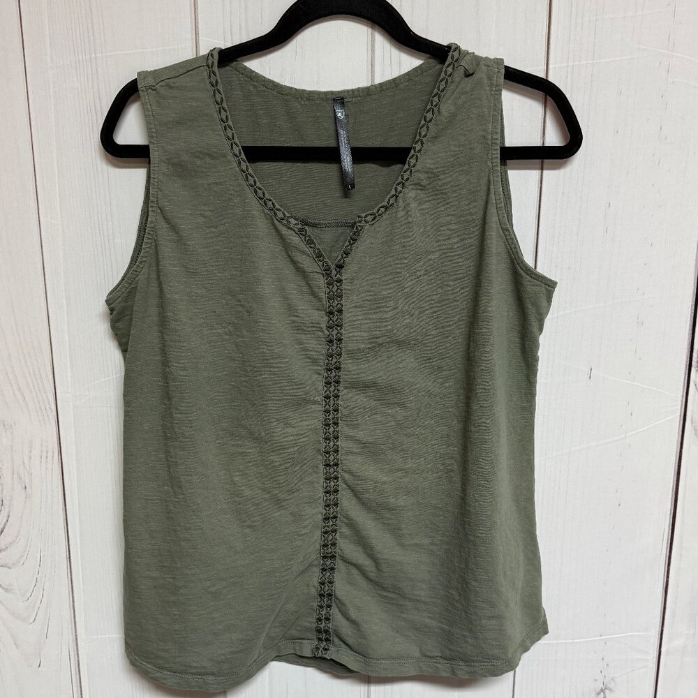 KÜHL Shay Tank Top Women’s L Sage Green Organic Cotton Embroidered EUC